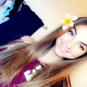 Meet your Posher, Bella